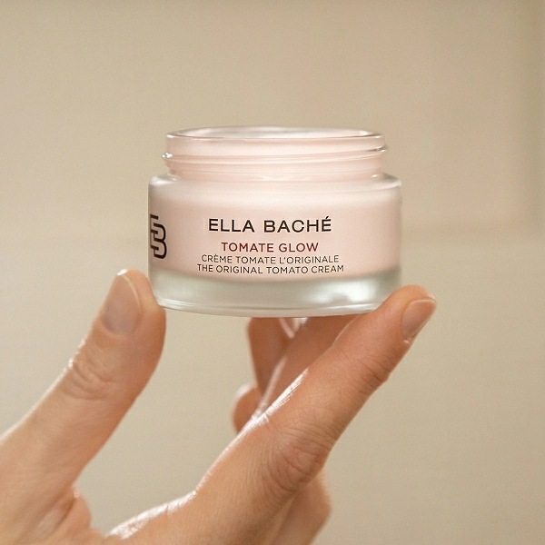 Crema de Tomate iluminadora y anti edad